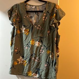 OLD NAVY FLOWER TOP - Size XL